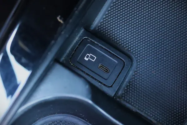 Mercedes-Benz A 180 d AMG Line Aut. 28