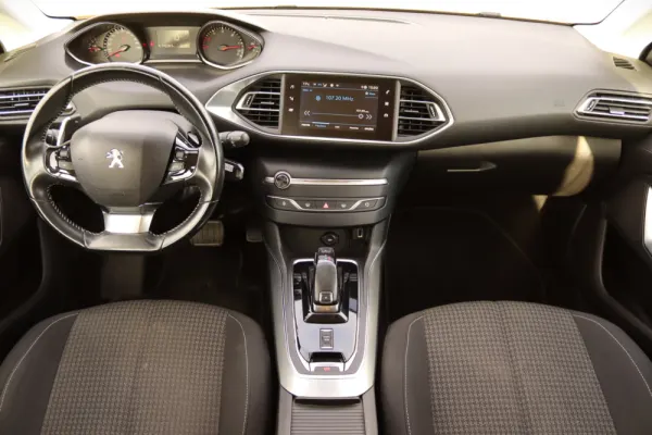 Peugeot 308 SW 1.5 BlueHDi Allure Pack EAT8 4