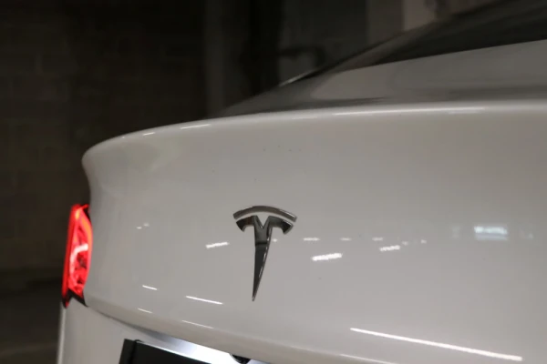 Tesla Model 3 Standard Range Plus RWD 4