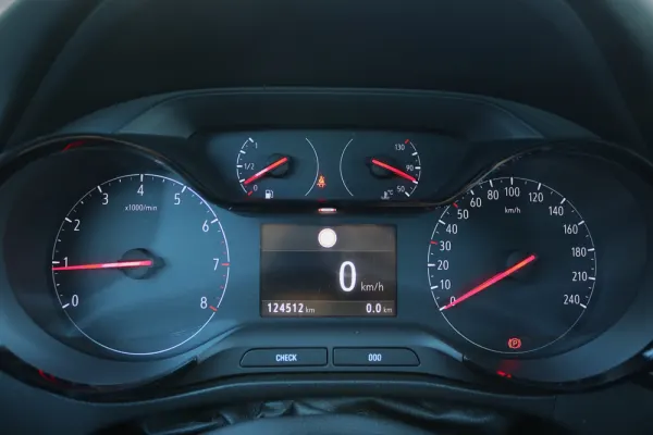 Opel Crossland X 1.2 T 120 Anos 18