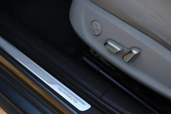 Audi A4 Allroad 2.0 TDI quattro Advance S tronic 17