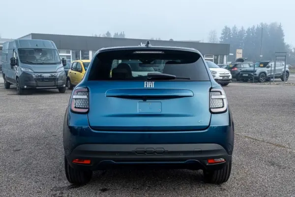 Fiat 600e 54 kWh La Prima 5