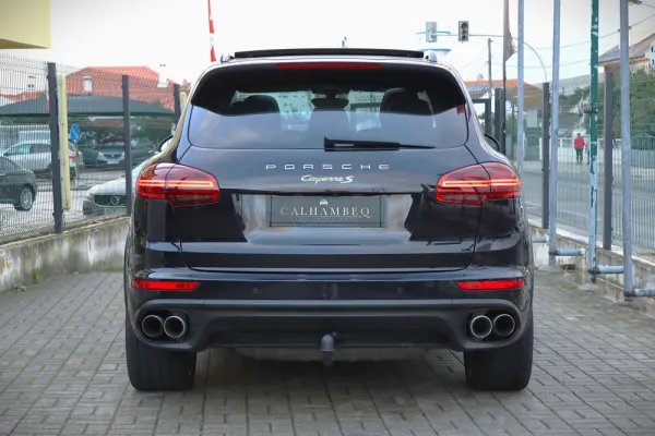 Porsche Cayenne S E-Hybrid 6
