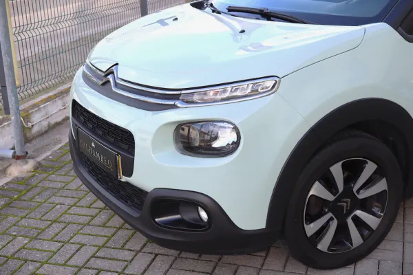 Citroën C3 1.2 PureTech Shine 10