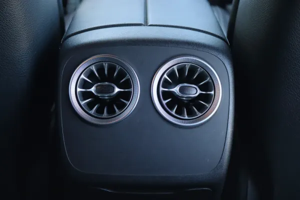 Mercedes-Benz AMG GT 53 4Matic+ 38