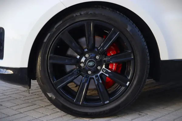 Land Rover Range Rover Sport 2.0 Si4 PHEV HSE Dynamic 13