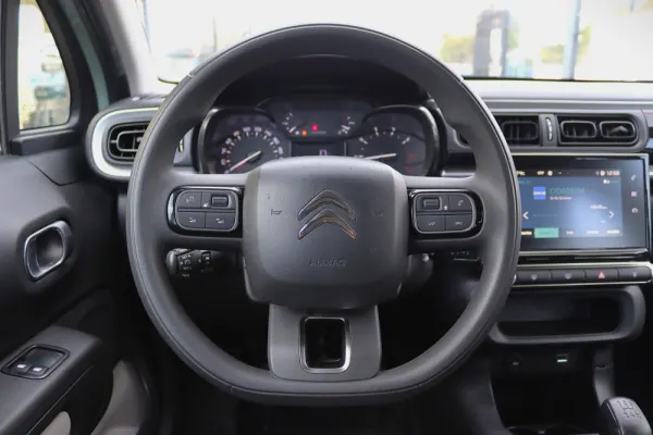 Citroën C3 1.2 PureTech Shine 17