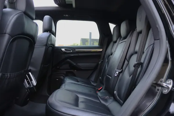 Porsche Cayenne S E-Hybrid 26