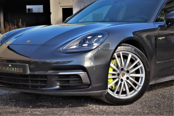 Porsche Panamera 4 E-Hybrid 28