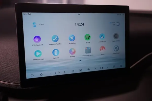 BYD Dolphin Surf 43.2 kWh Boost 10