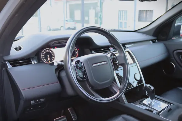 Land Rover Discovery Sport 1.5 I3 P300e AWD Dynamic SE 22