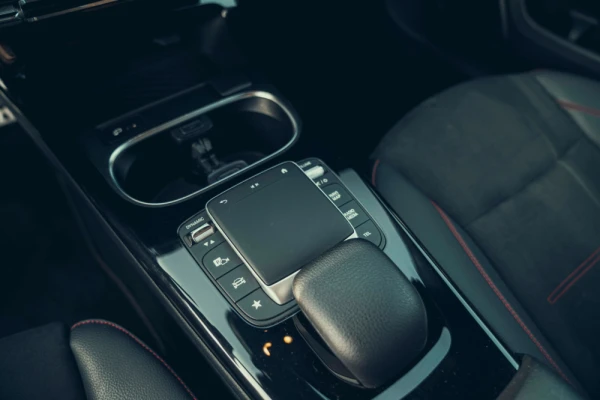 Mercedes-Benz A 250 Limousine e AMG Line 23