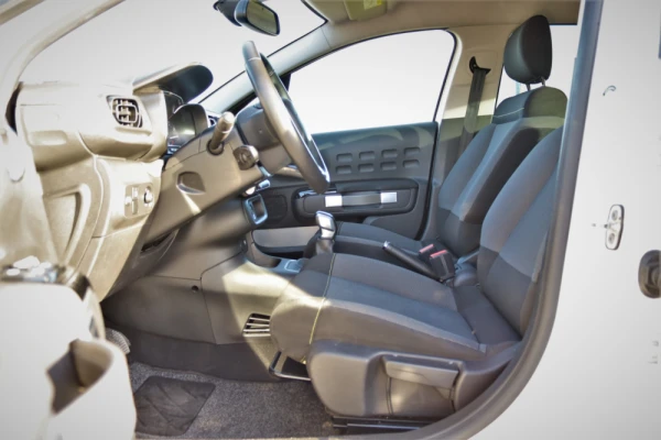 Citroën C3 1.2 PureTech Shine 12