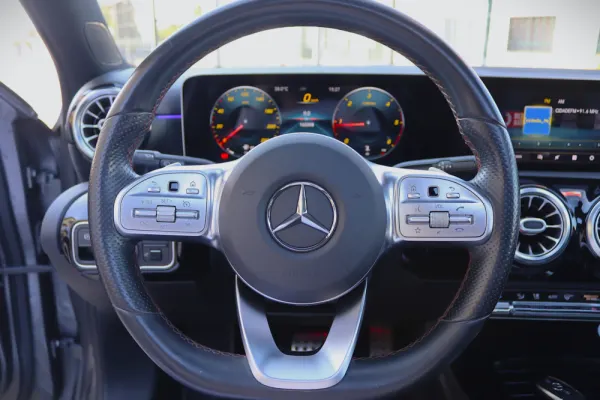 Mercedes-Benz A 180 d AMG Line Aut. 23