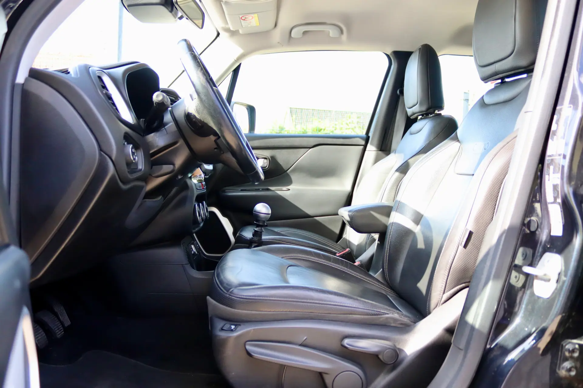 Jeep Renegade 1.6 MJD Limited 14
