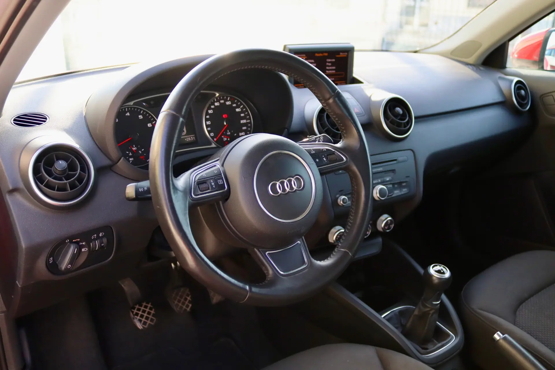 Audi A1 1.2 TFSI Attraction 13