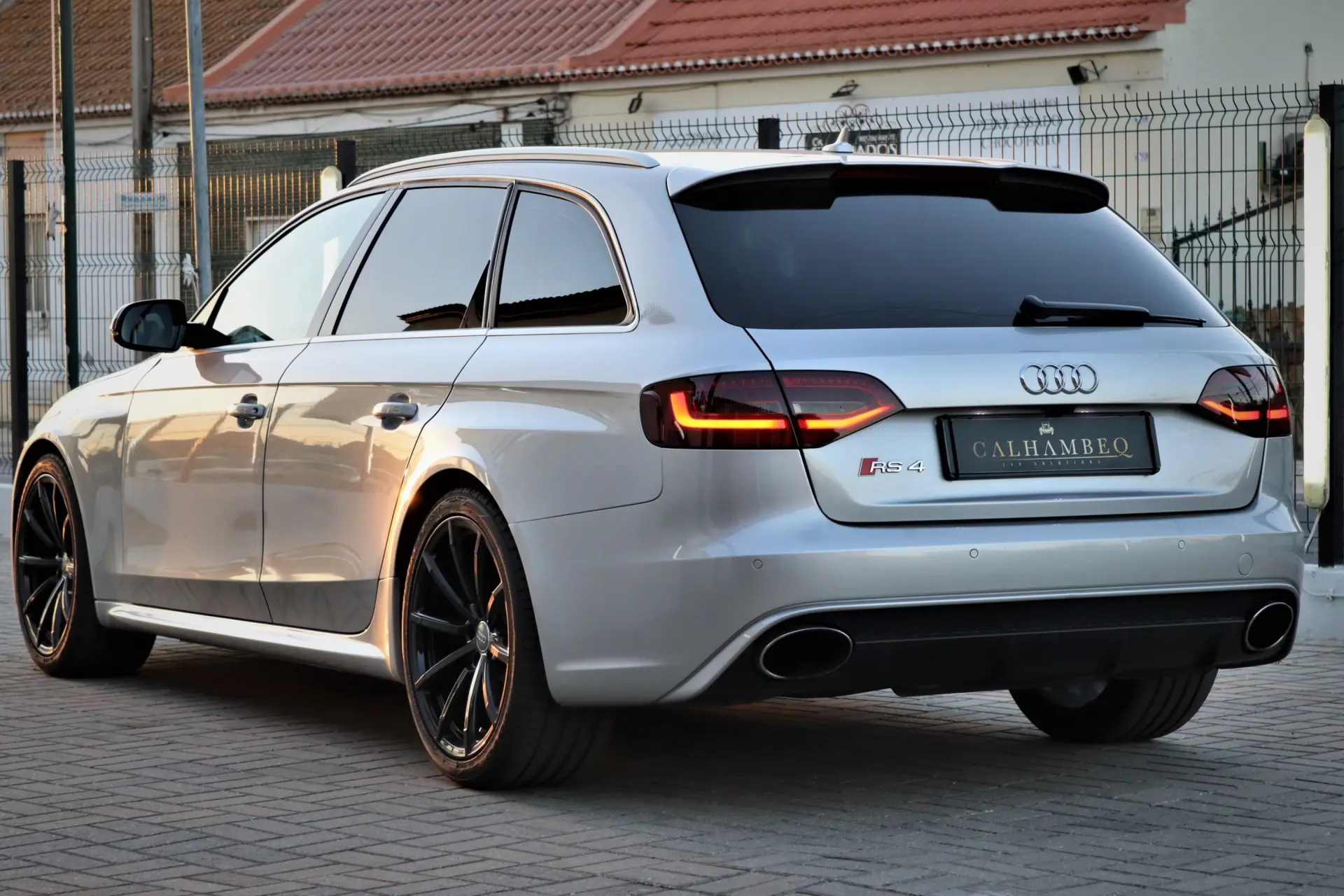 Audi RS4 Avant 4.2 FSi quattro S tronic 12