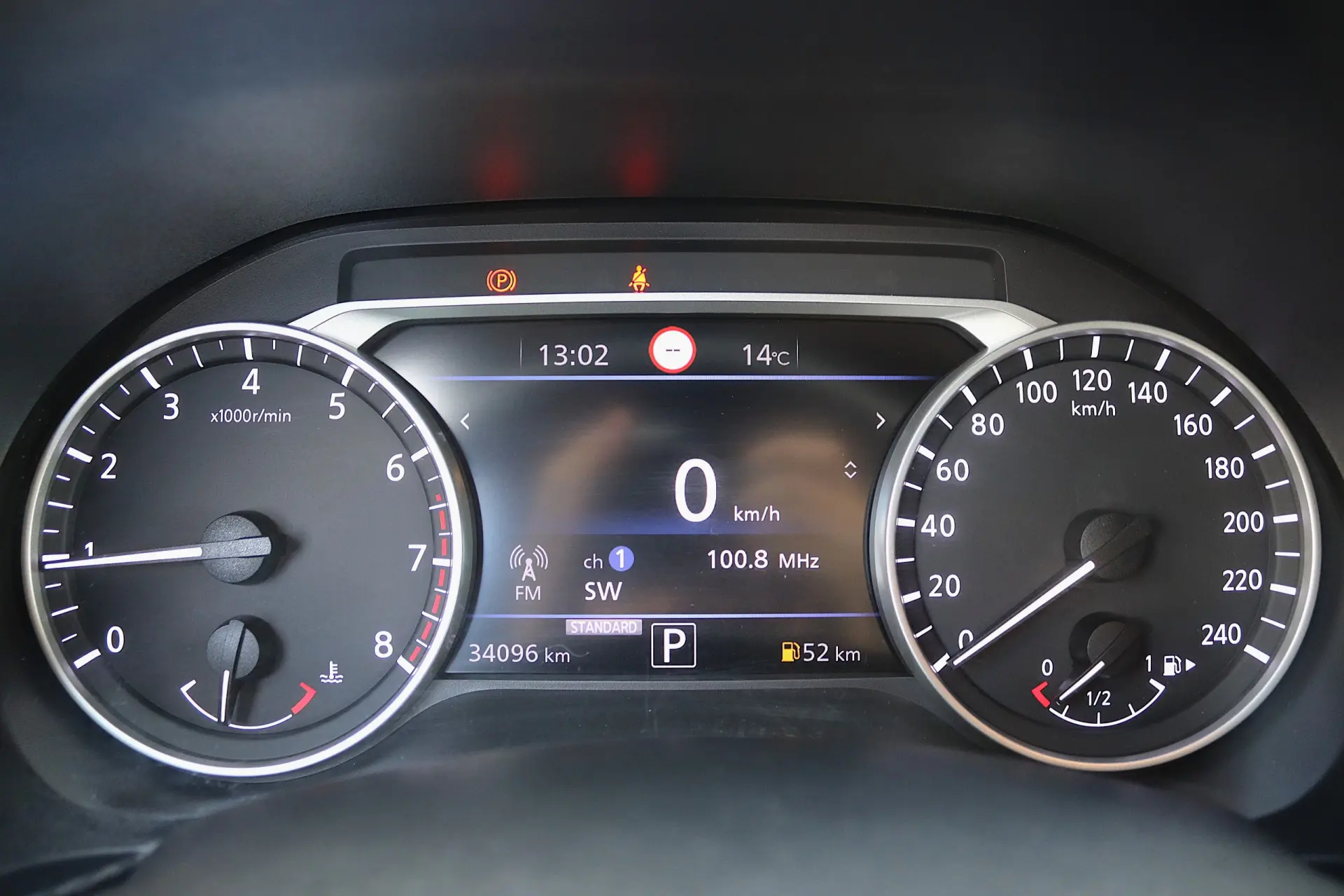 Nissan Juke 1.0 DIG-T Kiiro.DCT 11