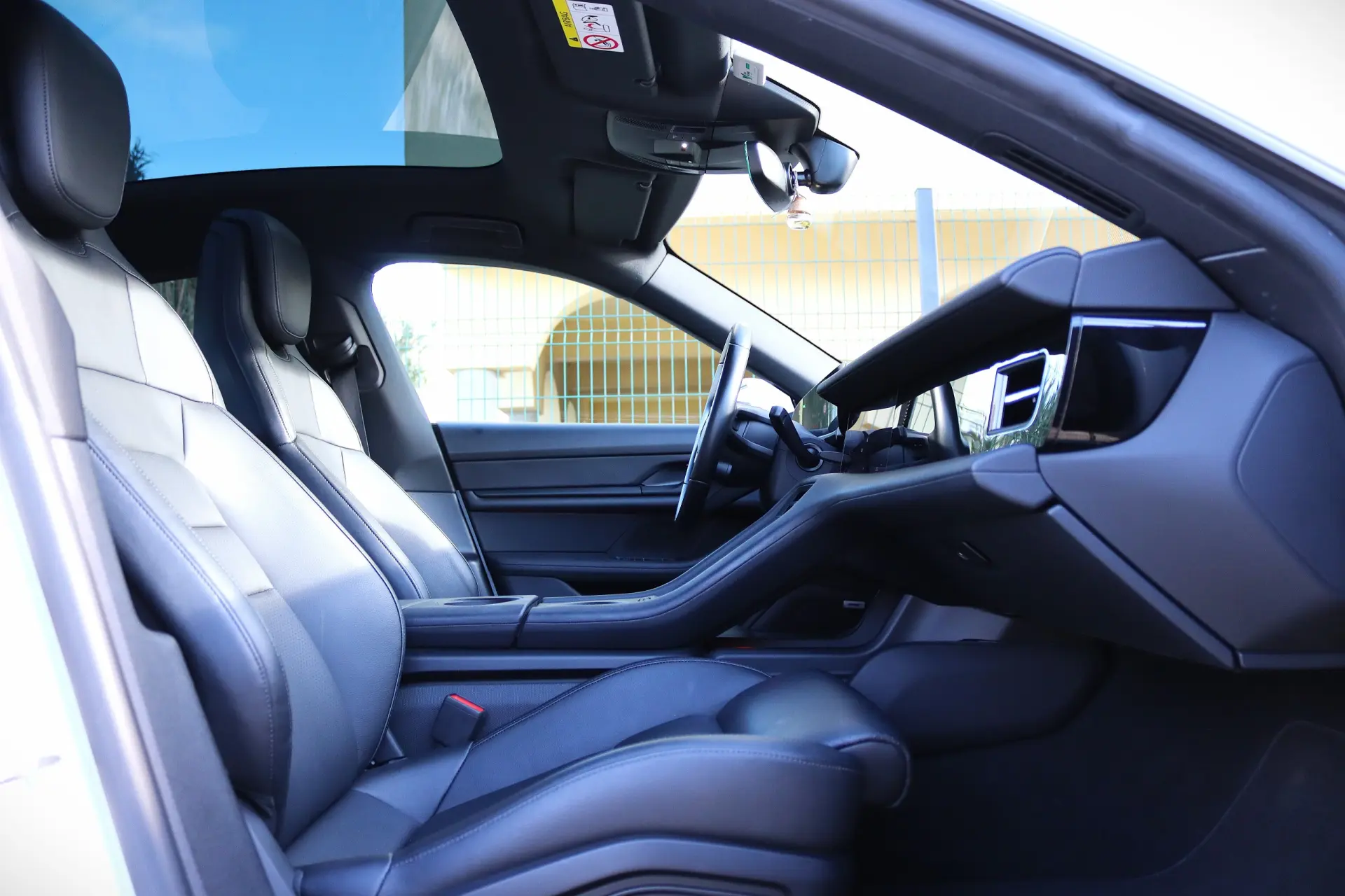 Porsche Taycan 4S 41