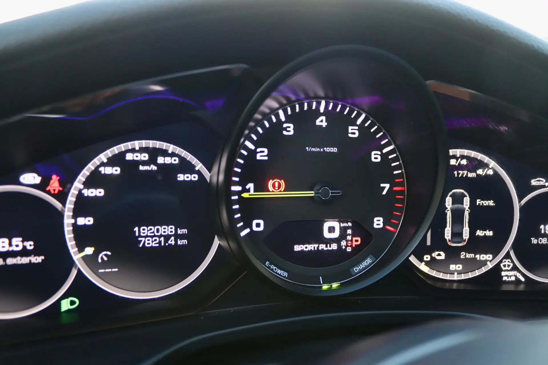 Porsche Panamera 4 E-Hybrid 24