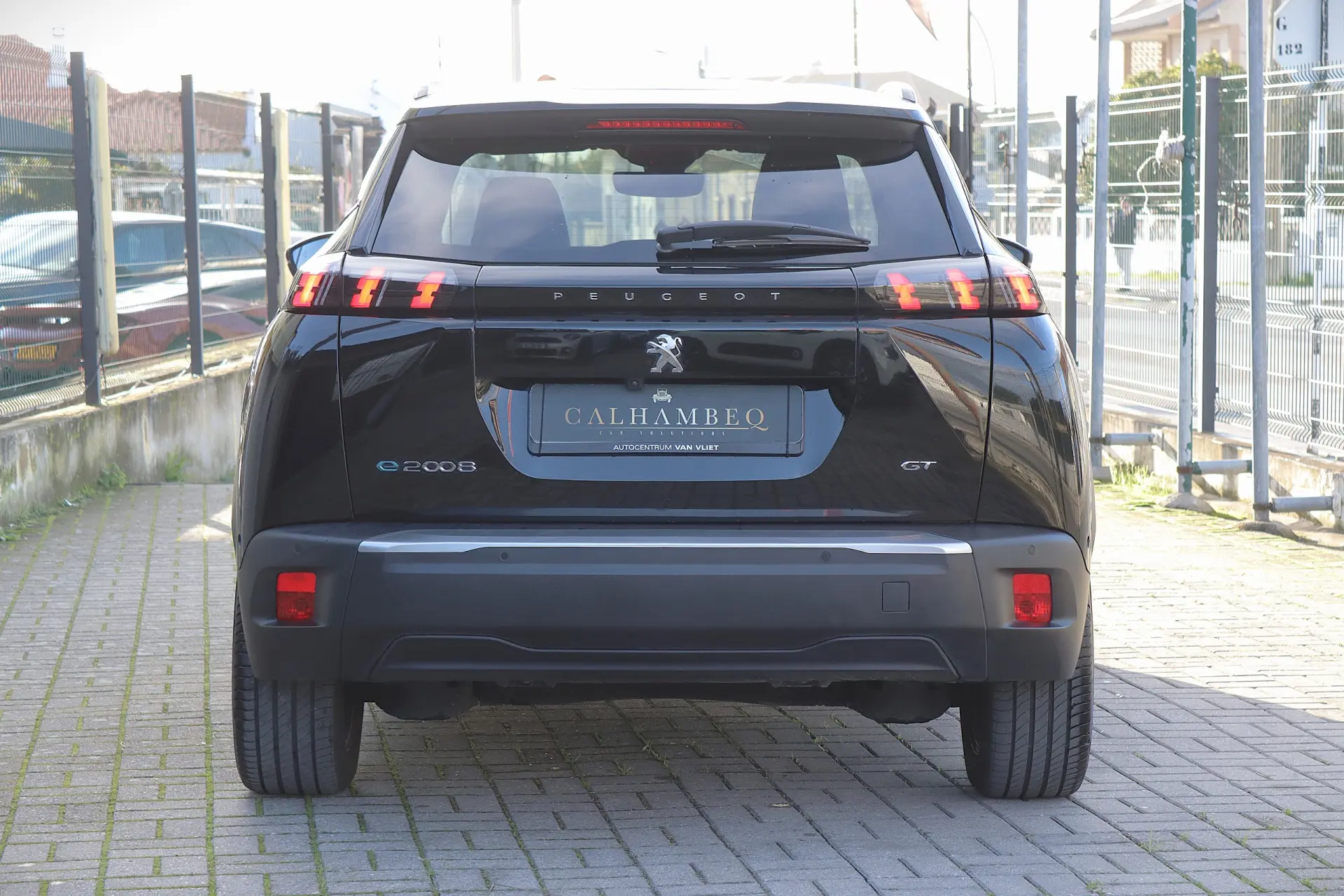 Peugeot e-2008 50 kWh GT 6