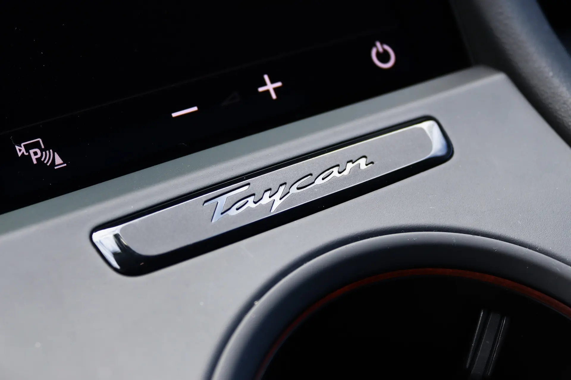 Porsche Taycan 4S 38