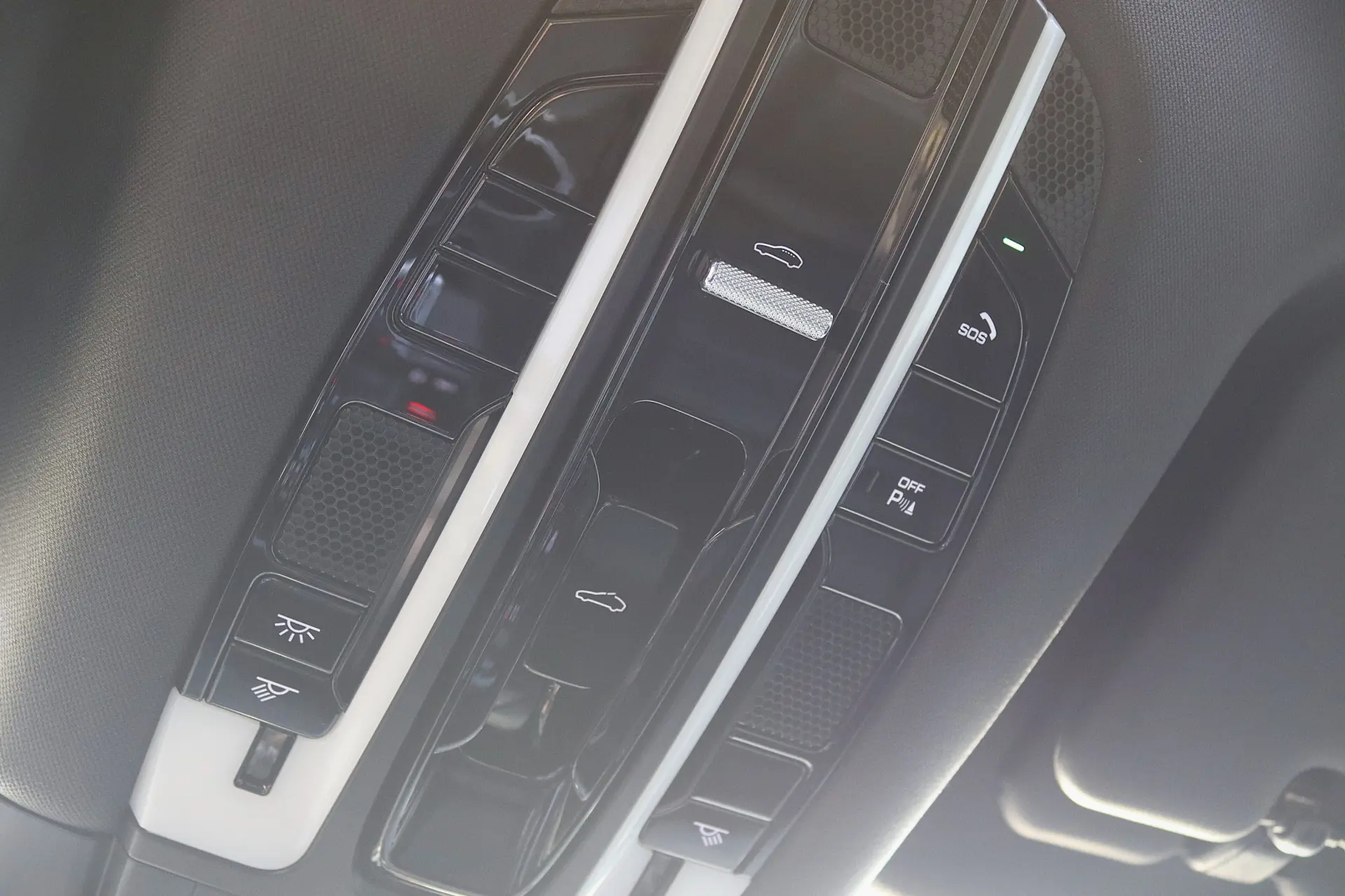Porsche Cayenne E-Hybrid 30
