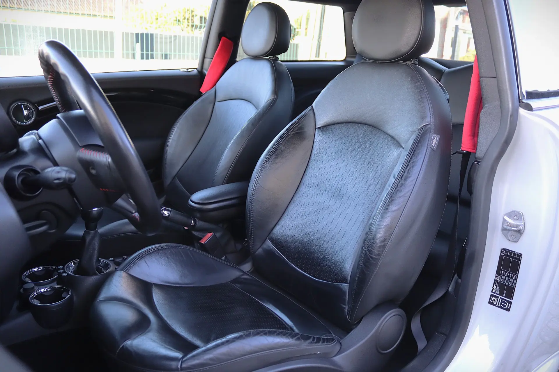 MINI 3 Portas John Cooper Works 17