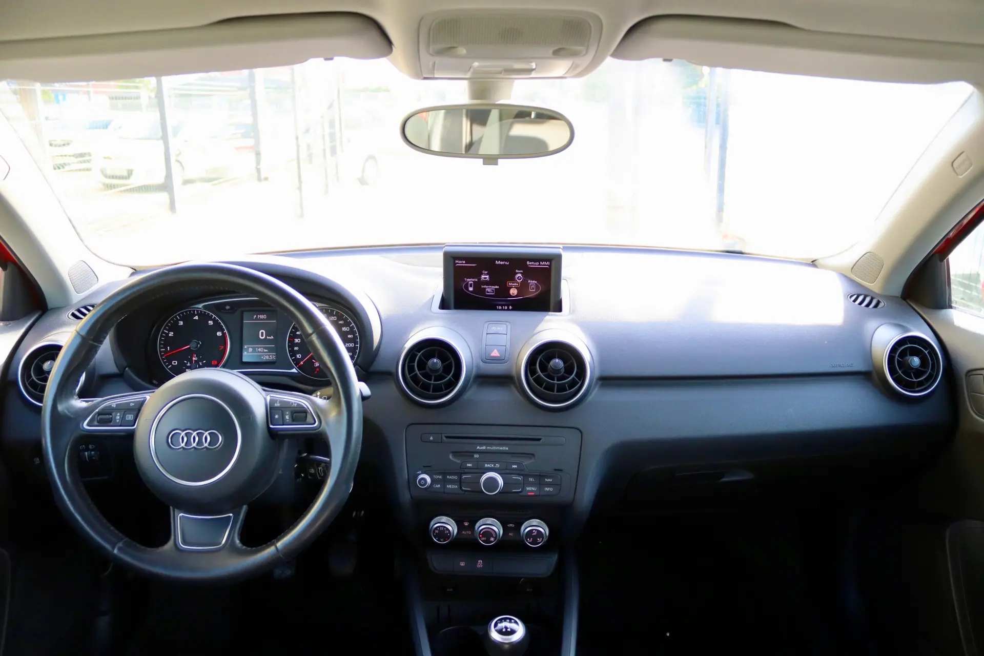 Audi A1 1.2 TFSI Attraction 4
