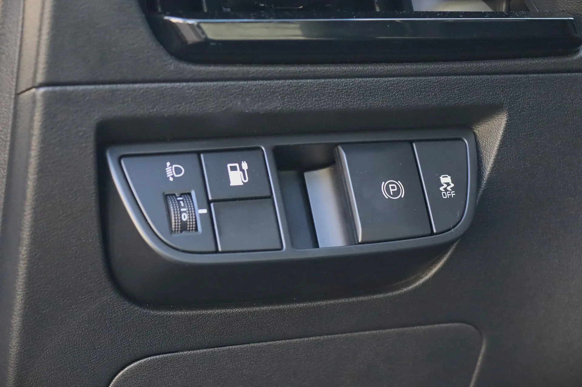 Kia EV6 84-kWh Air 15