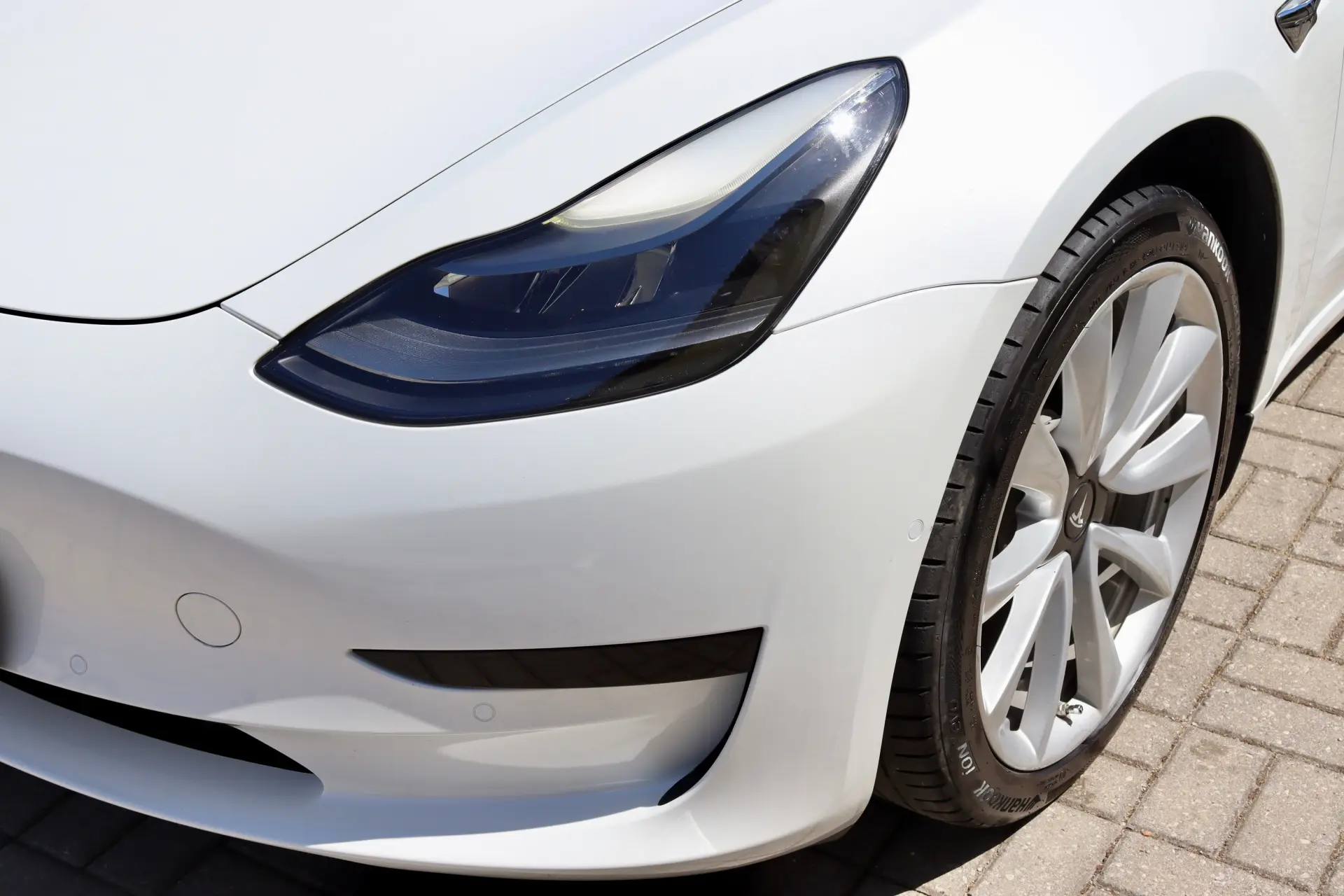 Tesla Model 3 Standard Range Plus RWD 14