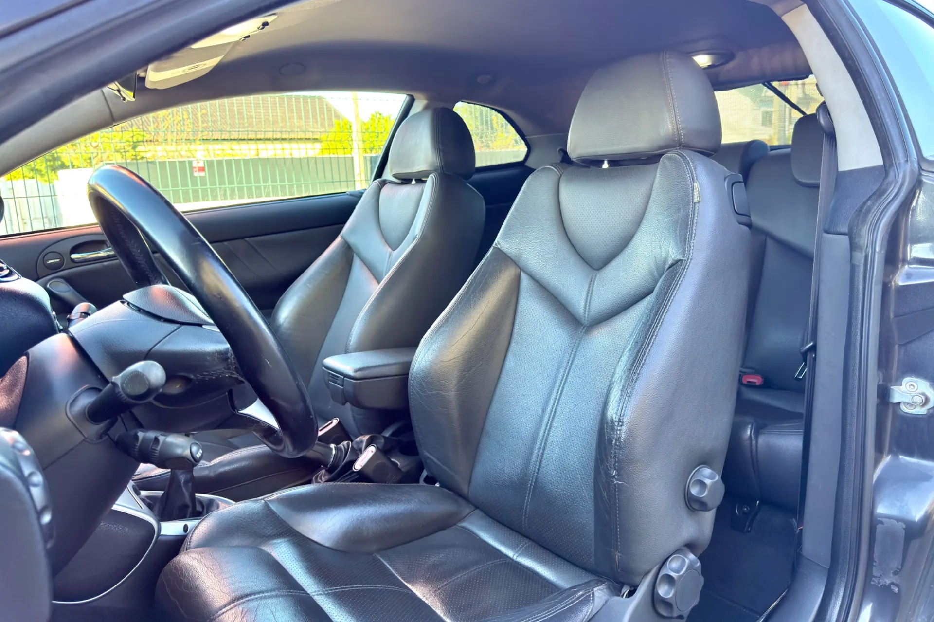 Alfa Romeo GT 1.9 JTD M-JET Blackline 16