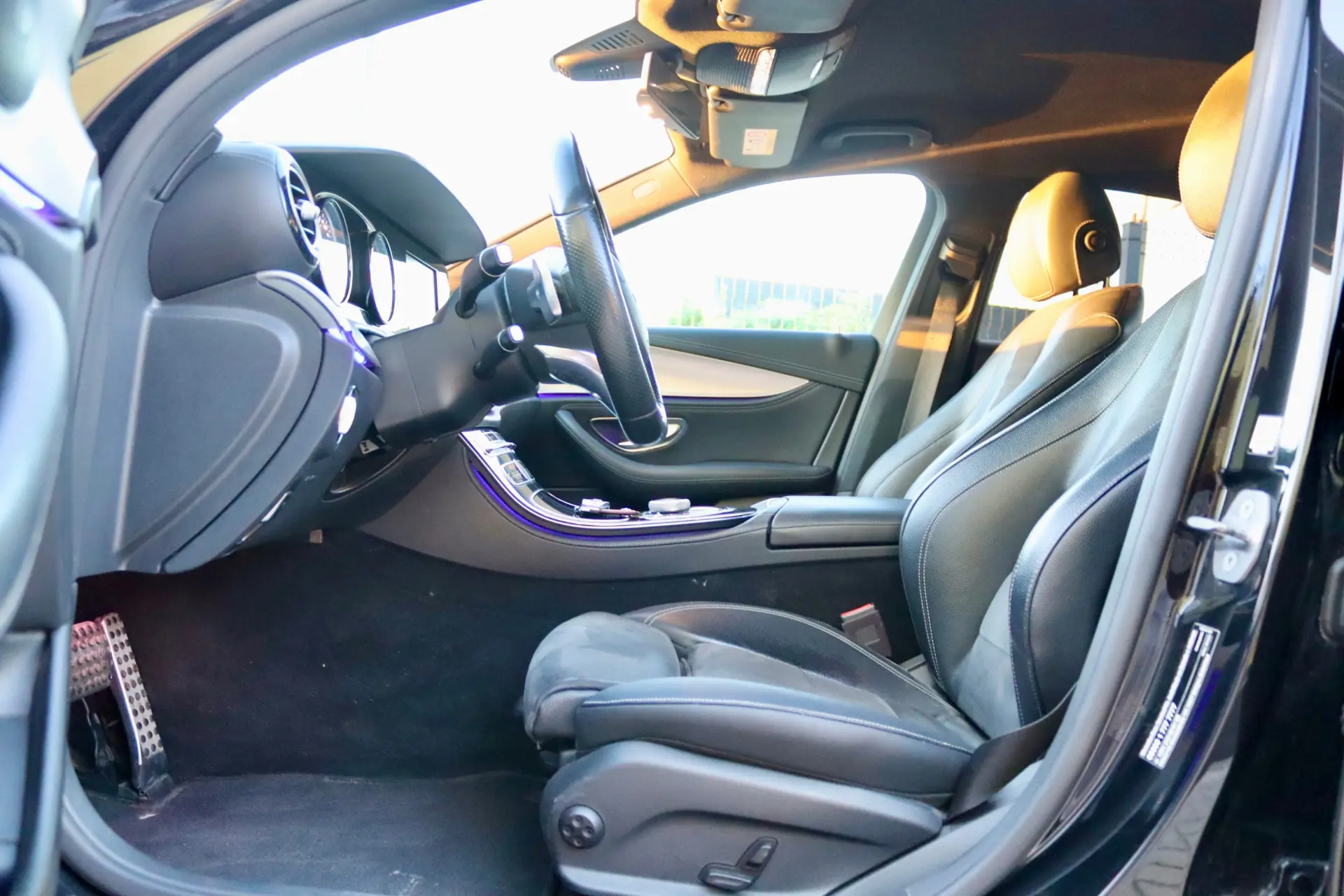 Mercedes-Benz E 220 d AMG Line 15