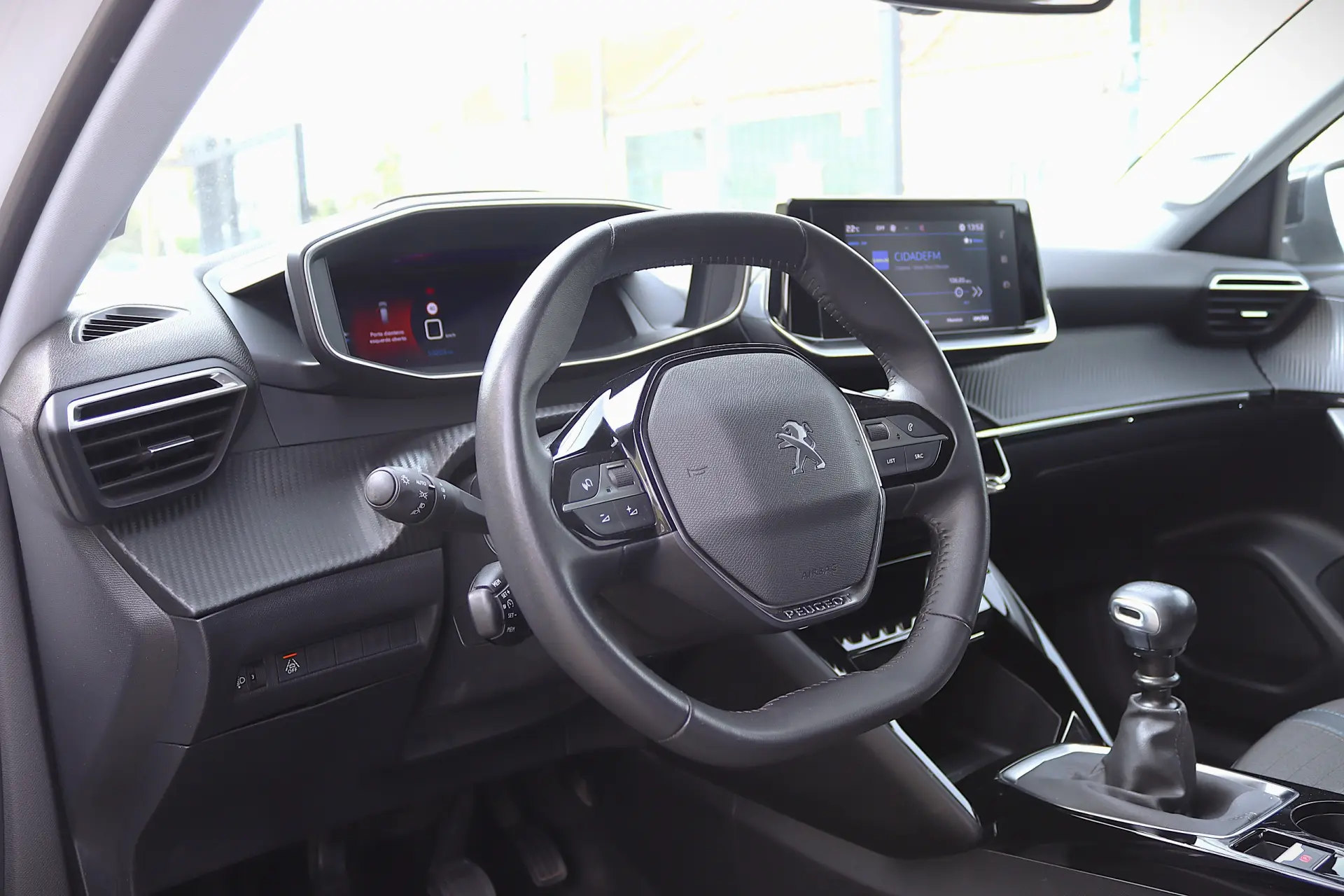 Peugeot 2008 1.2 PureTech Allure 9