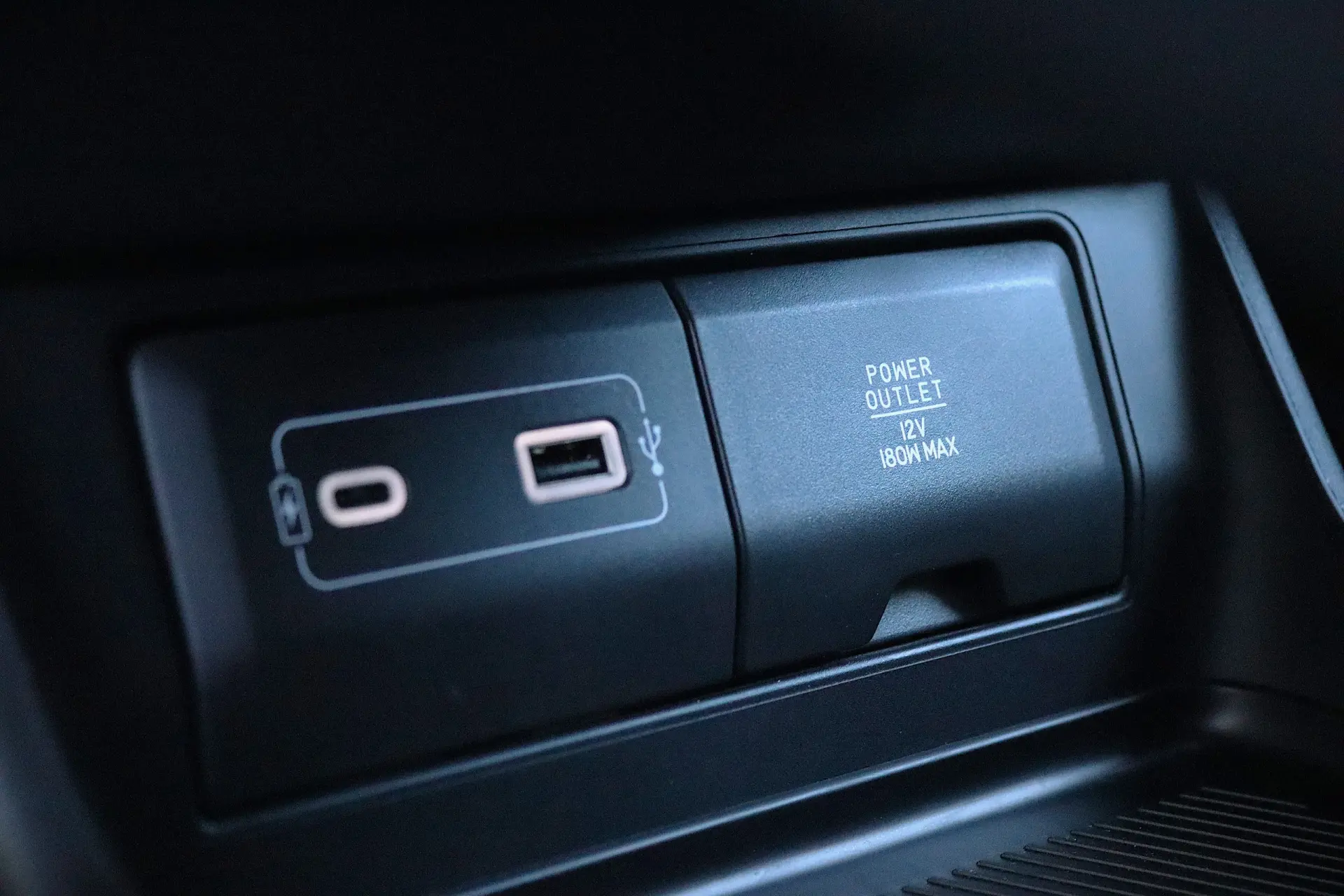 Xpeng P7i 86.2 kWh Long Range 19