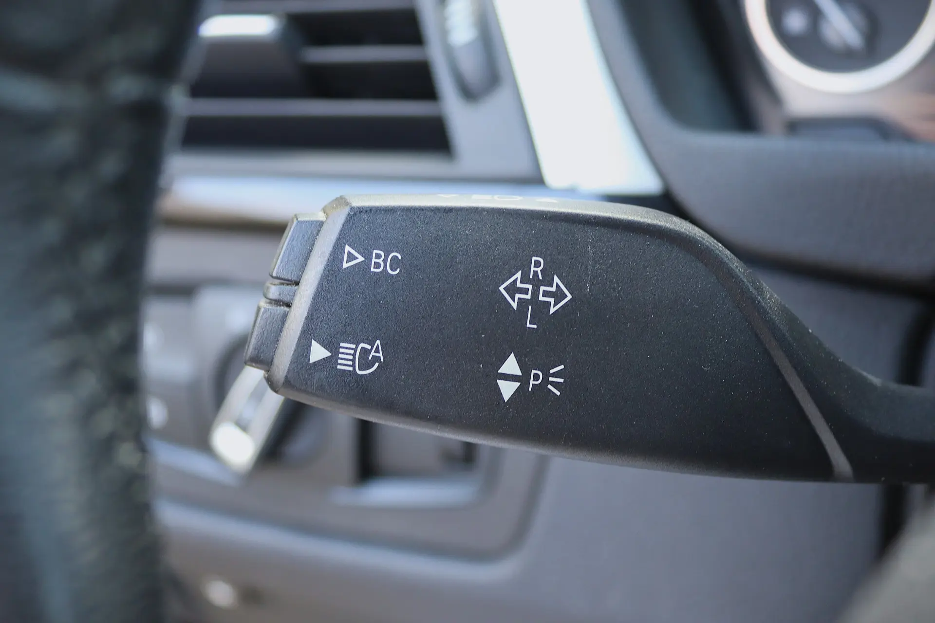 BMW 330 e iPerformance Pack M 5