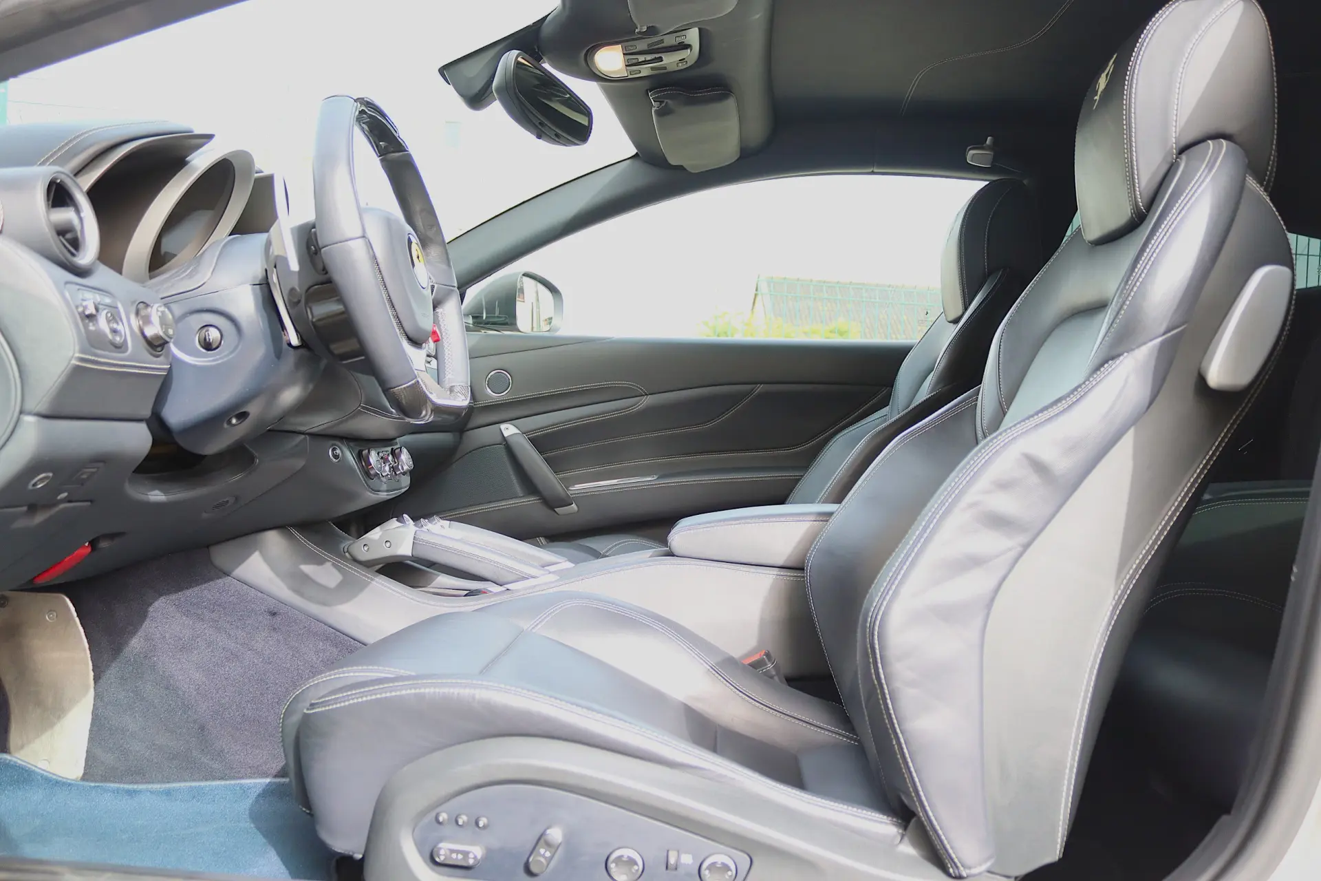 Ferrari FF Standard 26