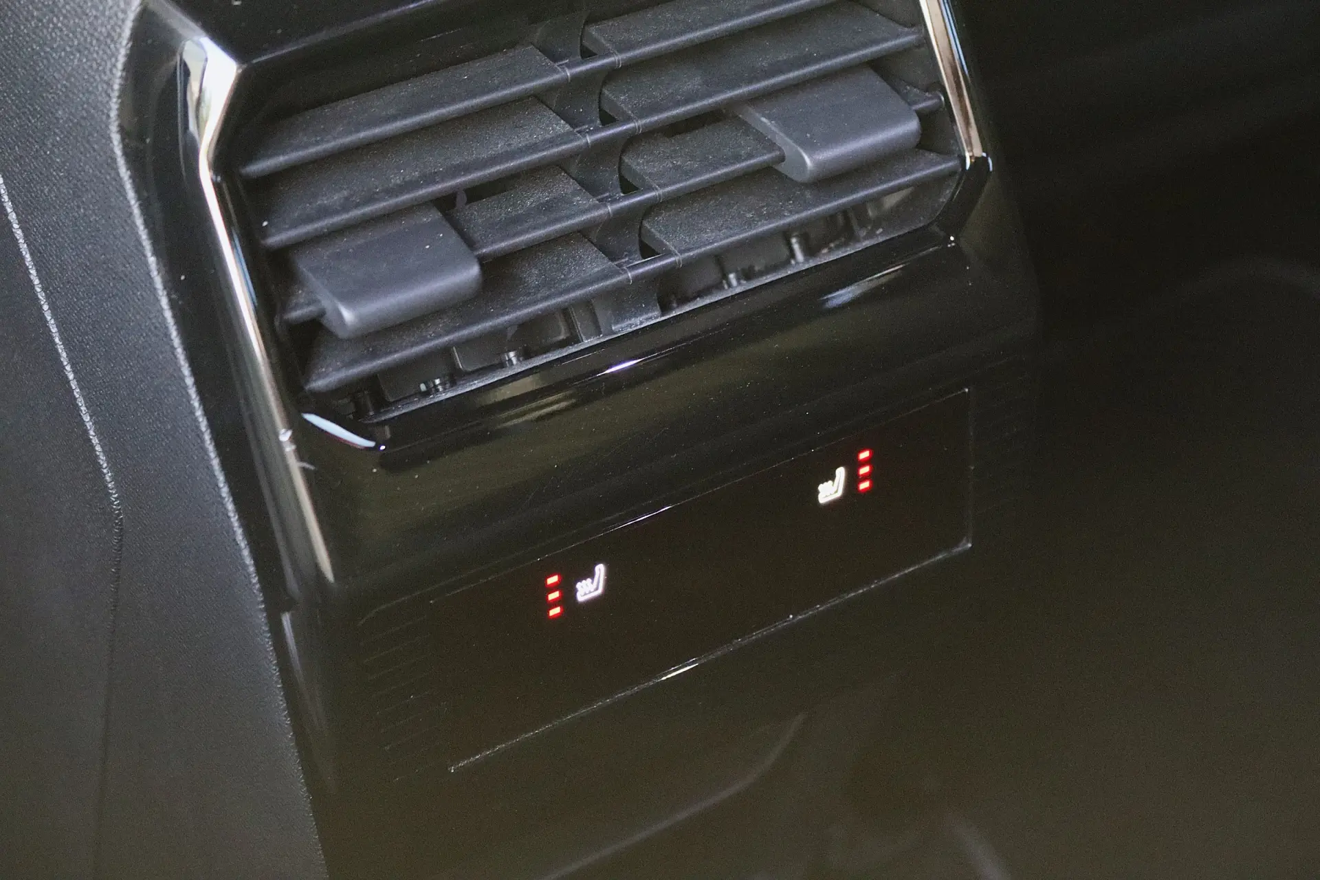 Peugeot 3008 1.2 Hybrid GT e-DCS6 7
