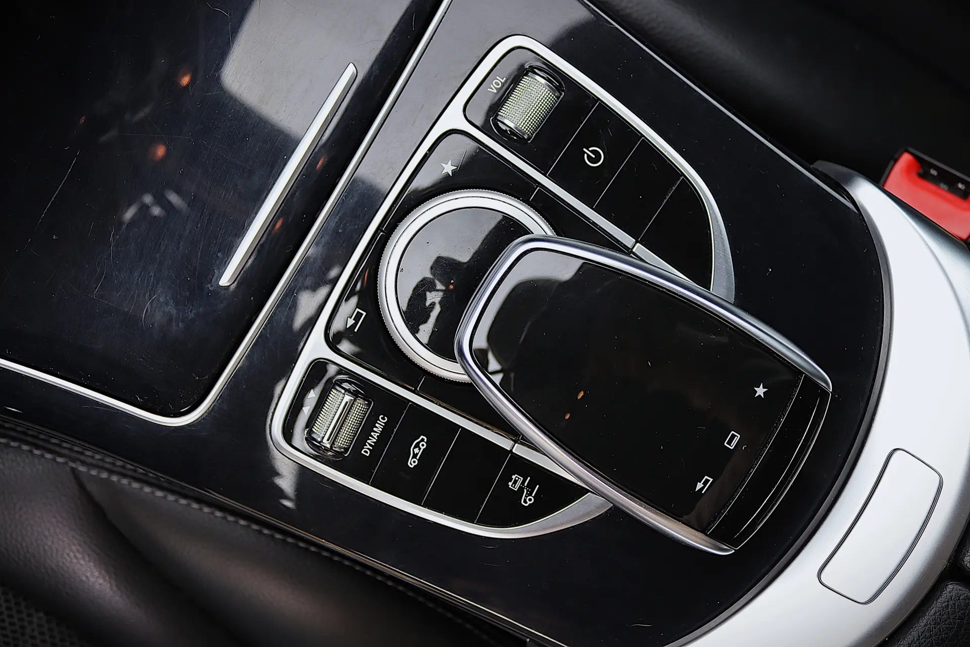 Mercedes-Benz C 350 e 5