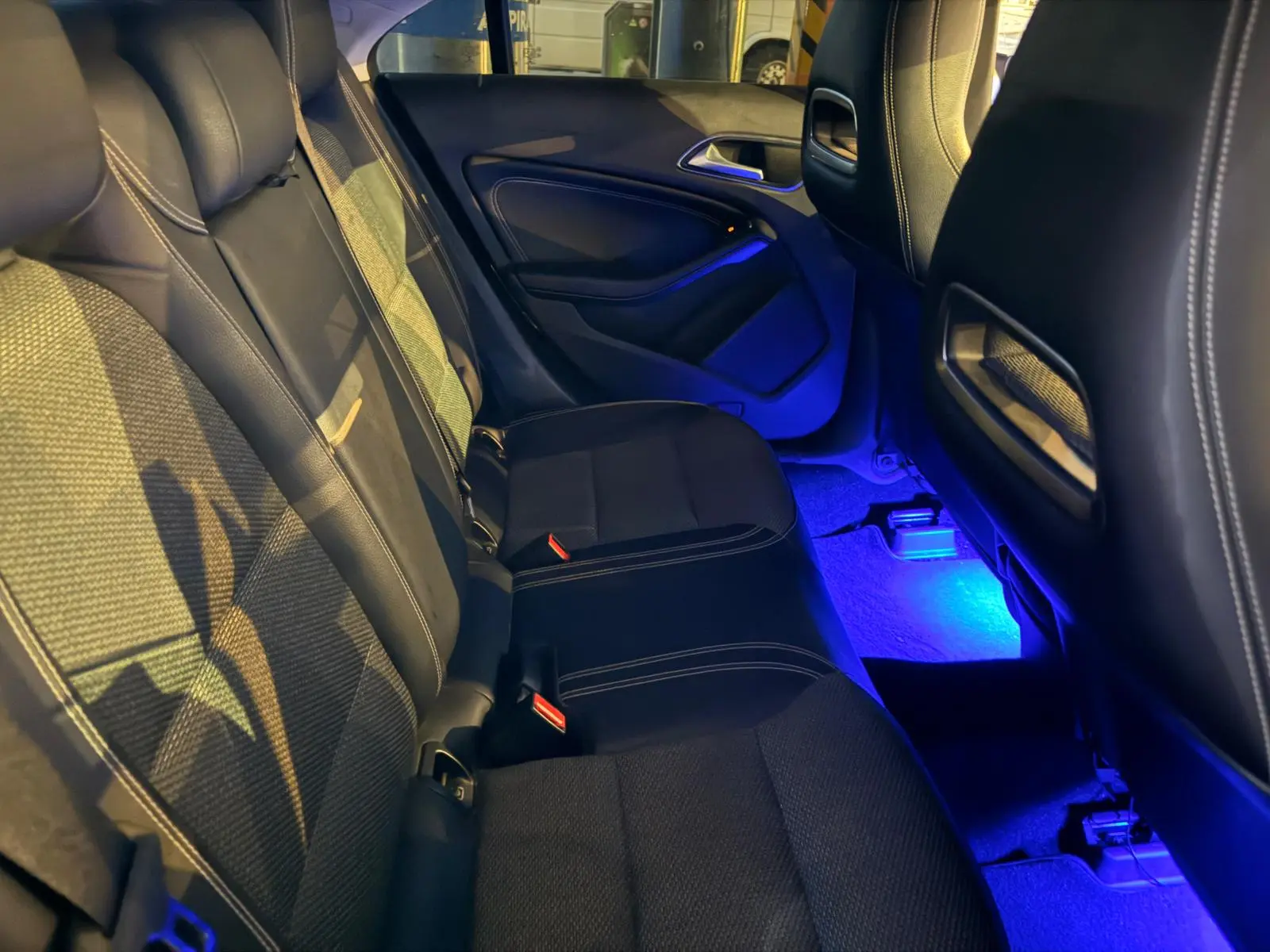 Mercedes-Benz CLA 180 d 7G-DCT AMG Line 9