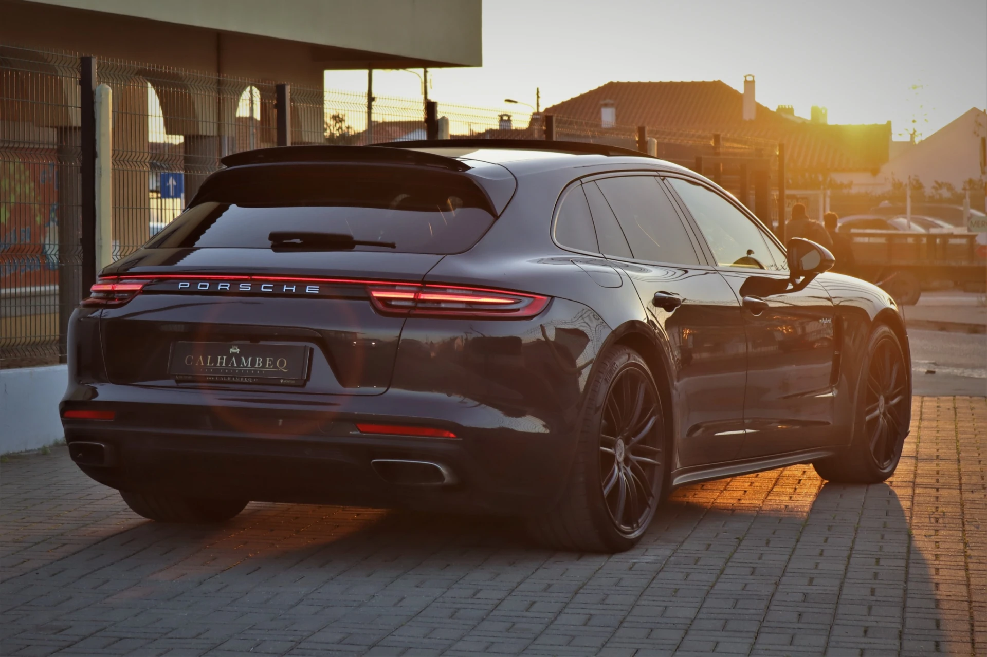 Porsche Panamera Sport Turismo 4 E-Hybrid 3
