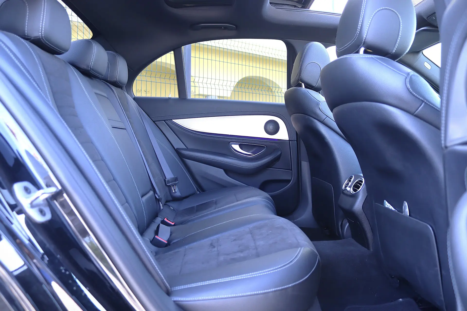 Mercedes-Benz E 220 d AMG Line 29