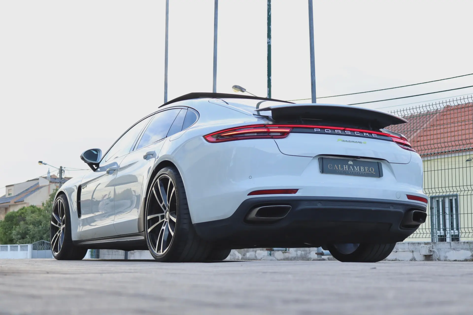 Porsche Panamera 4 E-Hybrid 10