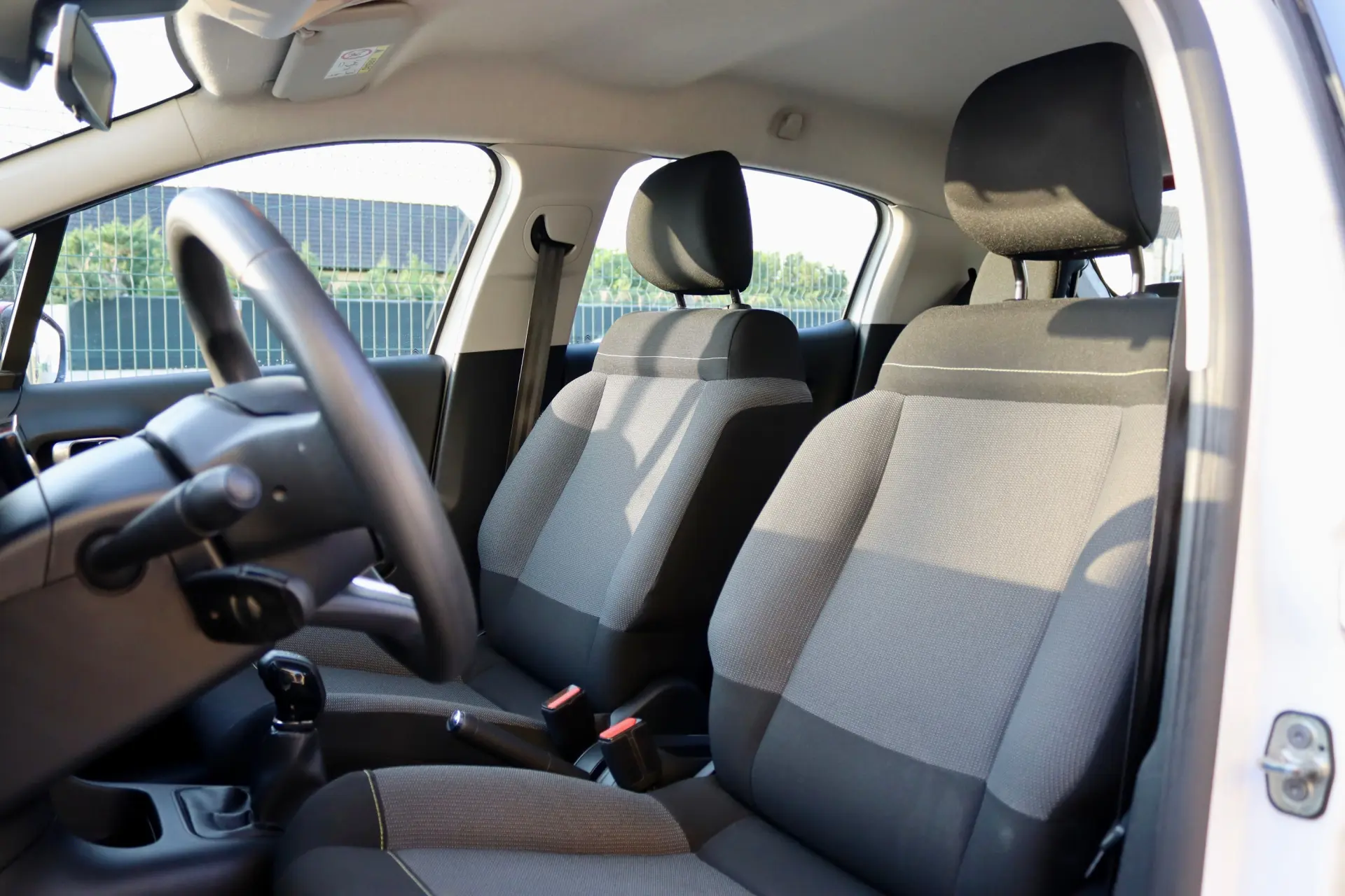 Citroen C3 1.2 PureTech Shine 13
