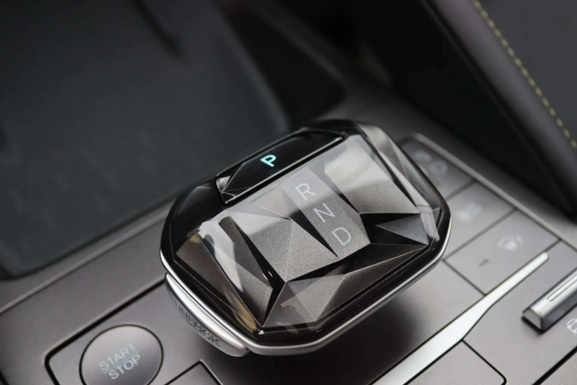 BYD Atto 2 45.1 kWh Boost 28