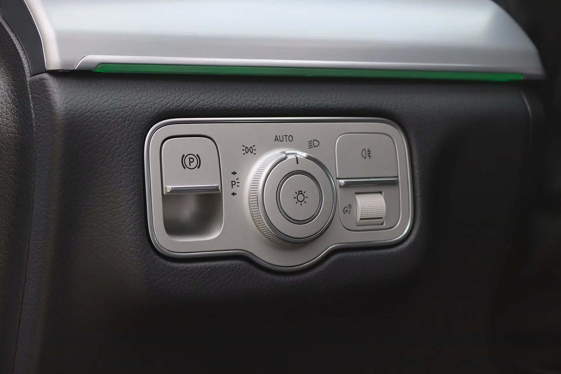 Mercedes-Benz GLE 350 de 4Matic 9G-TRONIC AMG Line 23