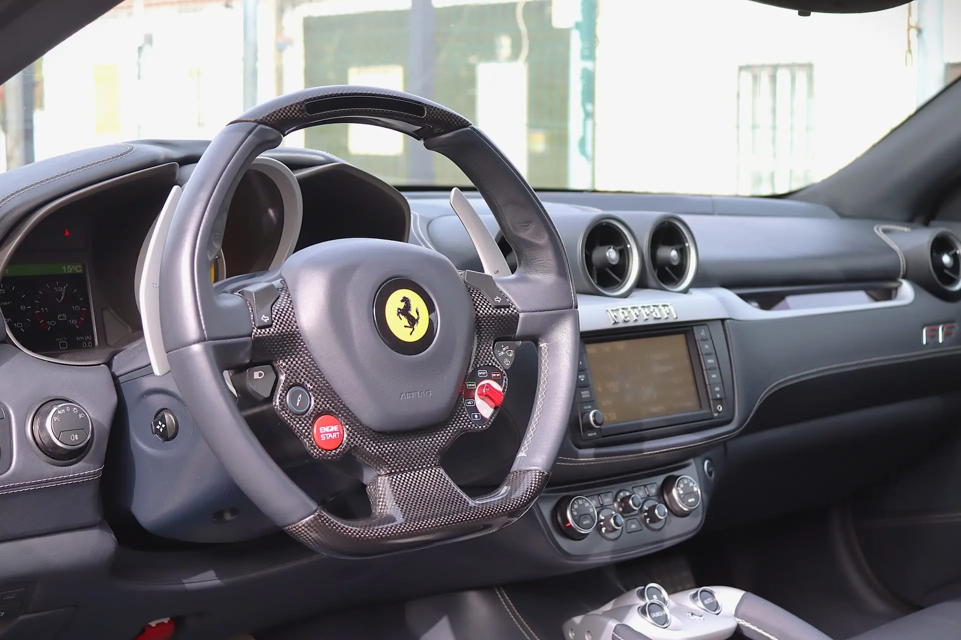 Ferrari FF Standard 25