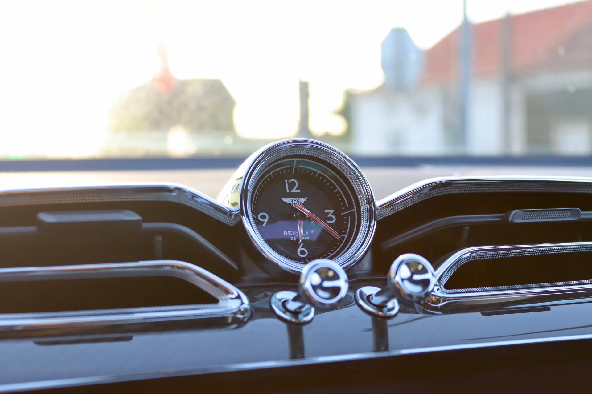 Bentley Bentayga V8 S Black Edition 7