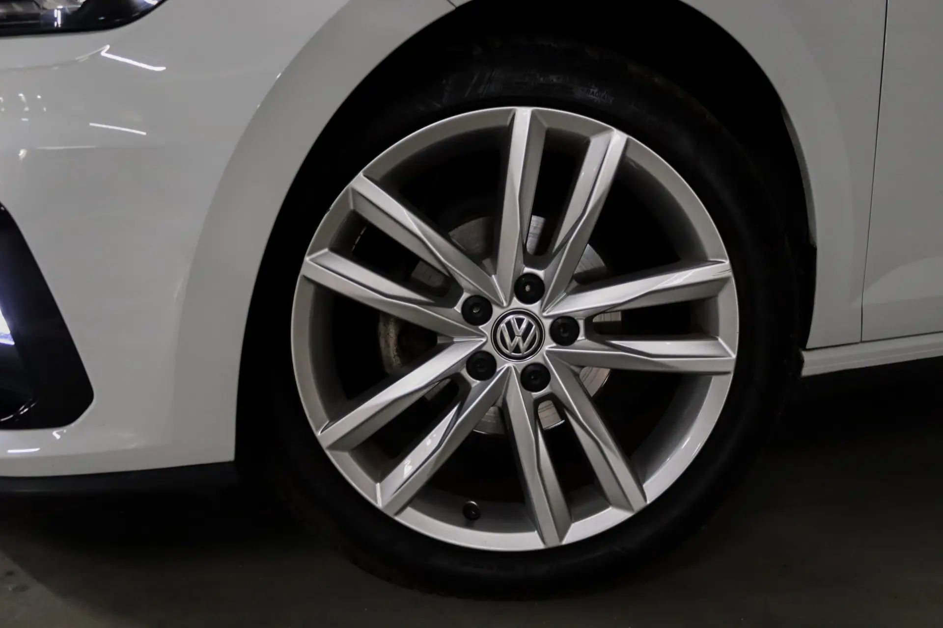 Volkswagen Polo 1.0 TSI OPF DSG R-Line 6