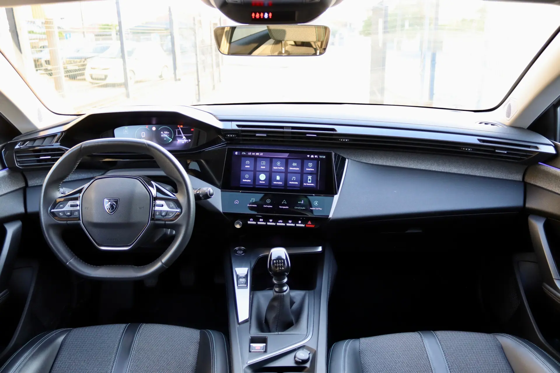 Peugeot 308 1.2 PureTech Allure Pack 4